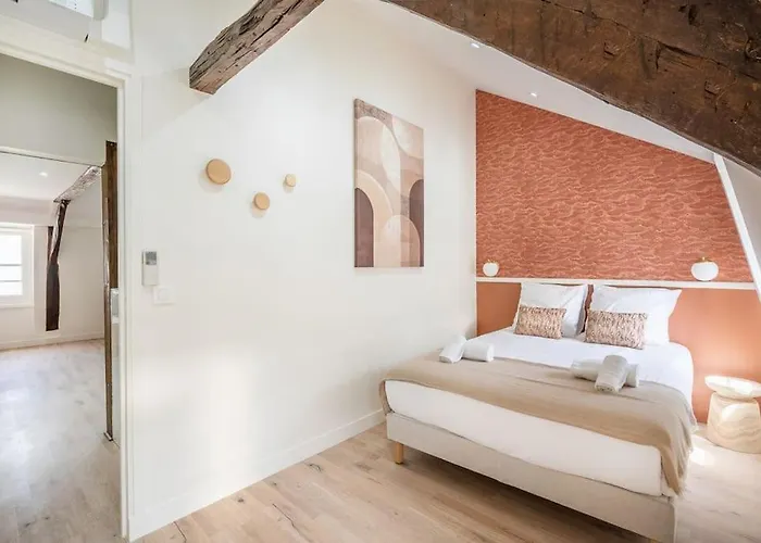 5#two Bedrooms#champs Elysees#arc De Triomphe#ac Apartament
